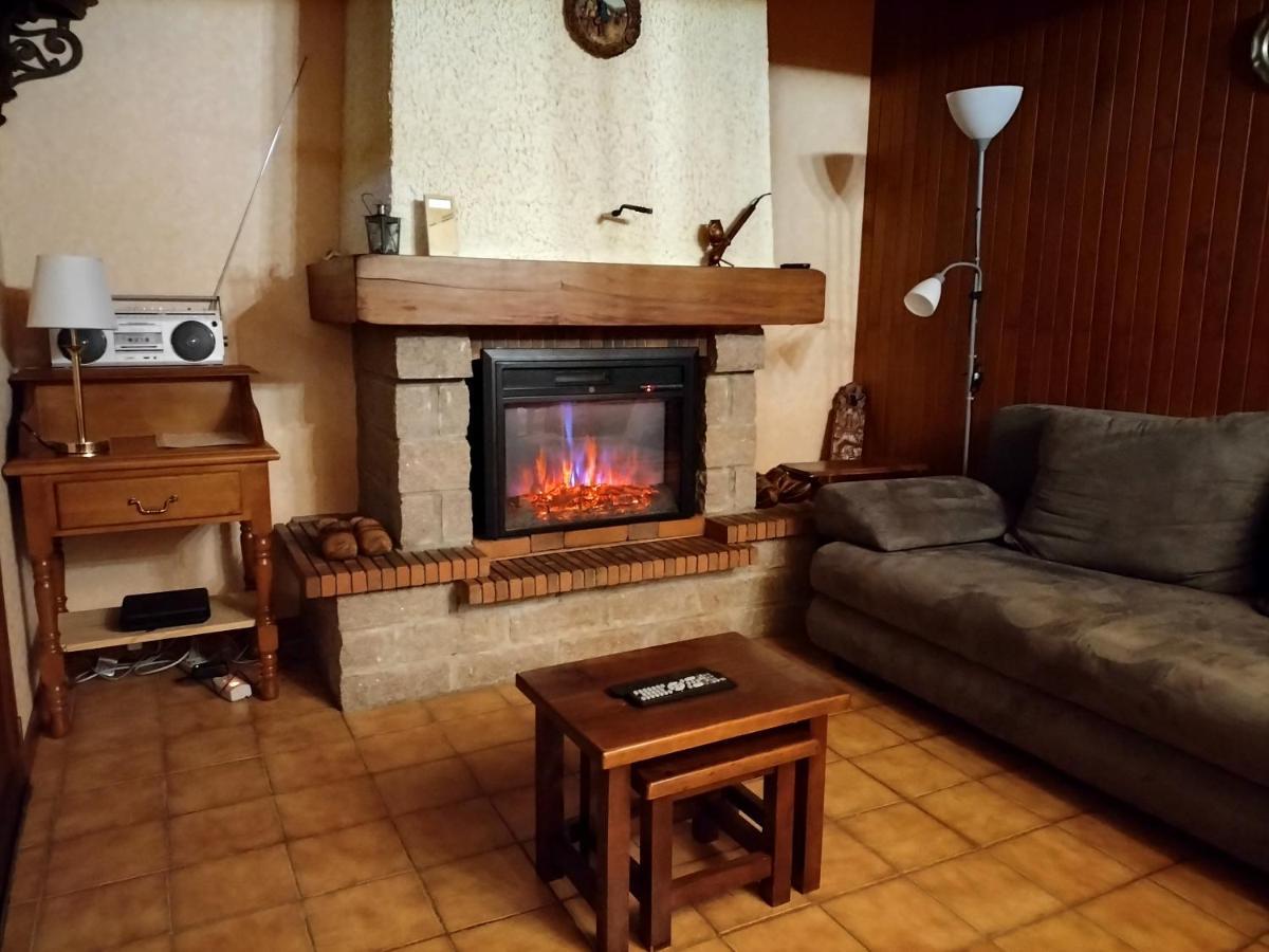 Vila Les Chaumes Villiers-en-Morvan Exteriér fotografie